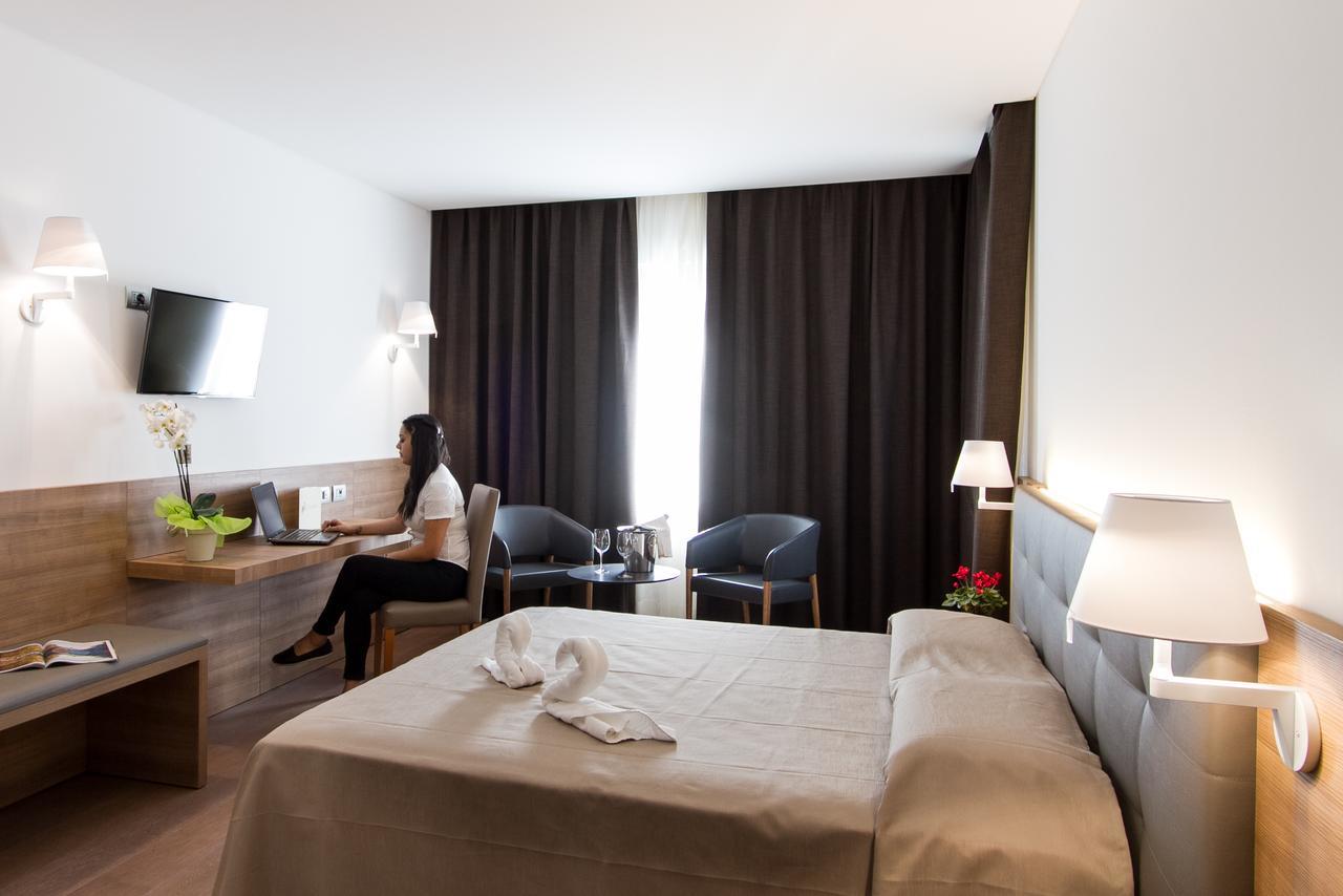 Albergo Al Tarcentino Tarcento 外观 照片
