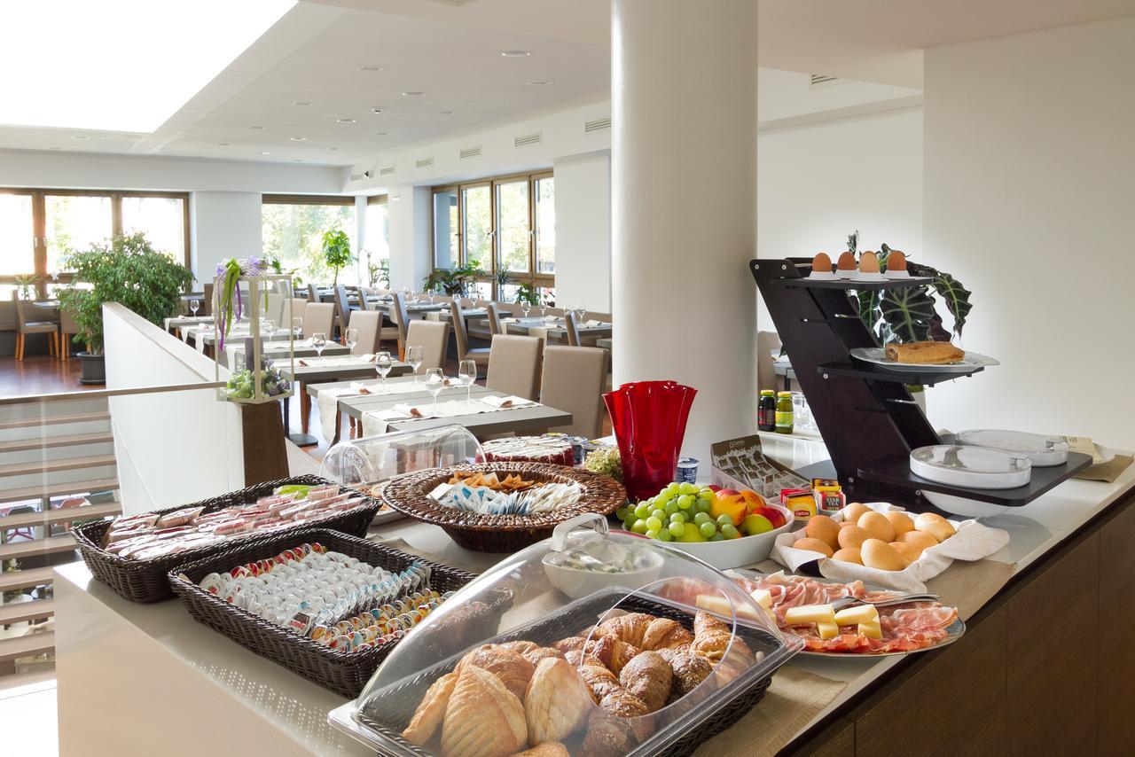 Albergo Al Tarcentino Tarcento 外观 照片